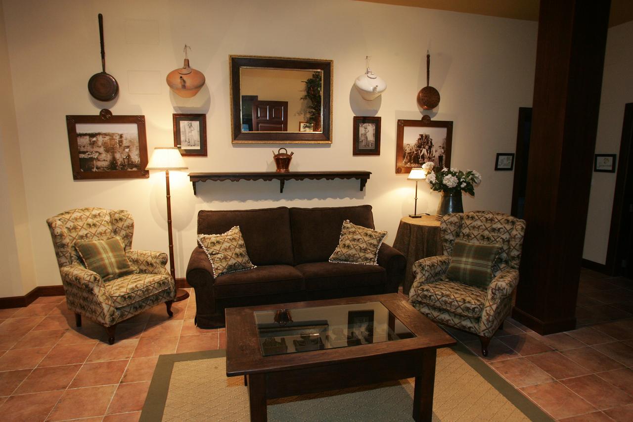 Batzarki Hotel *